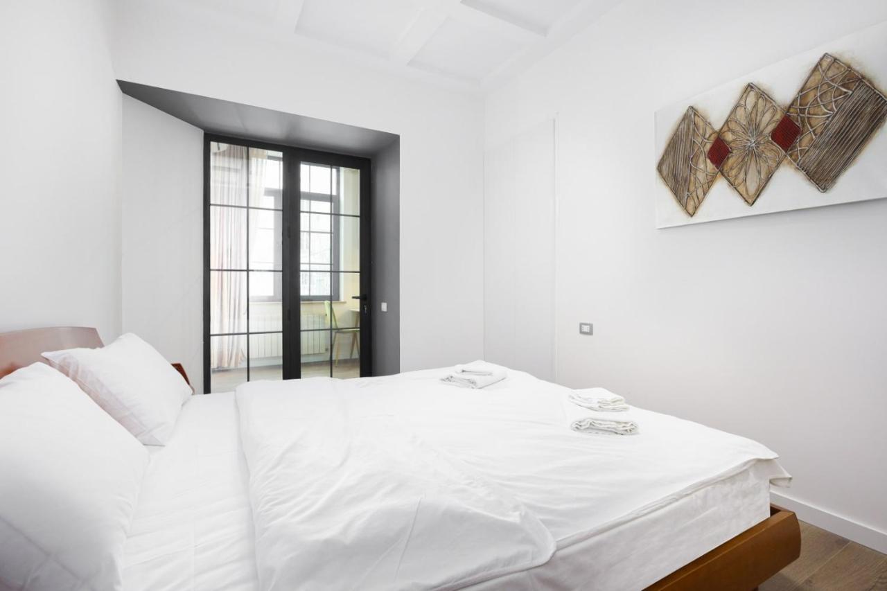 Stay Inn-Apartments On Abovyan 32 Yerevan Luaran gambar